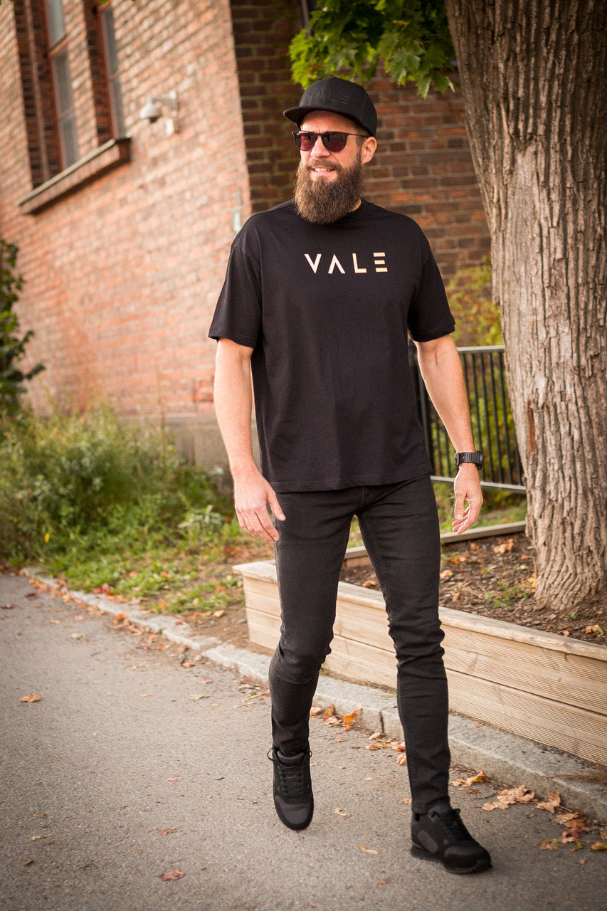 Vale Oversize T-paita musta